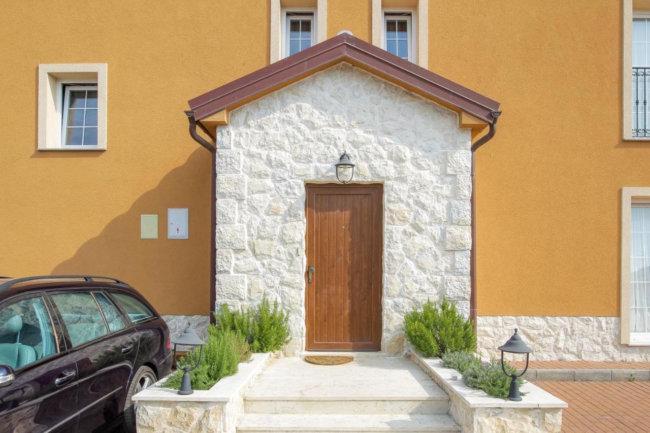 Rougemarin Apartments Biograd Na Moru Exteriör bild