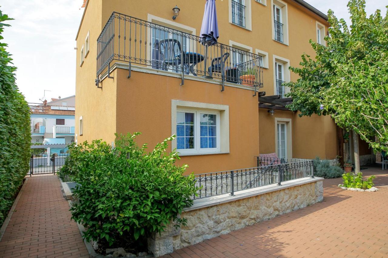 Rougemarin Apartments Biograd Na Moru Exteriör bild