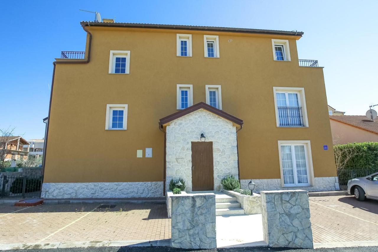 Rougemarin Apartments Biograd Na Moru Exteriör bild